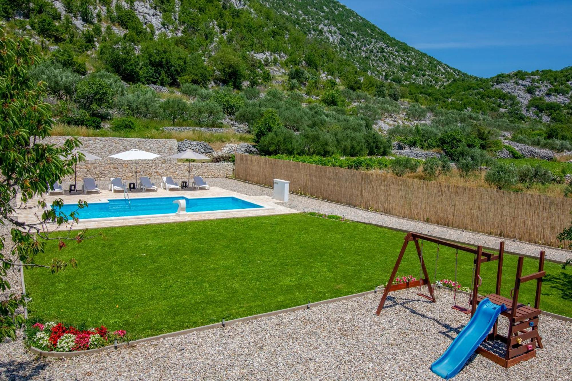 Villa Elin Seoca ภายนอก รูปภาพ