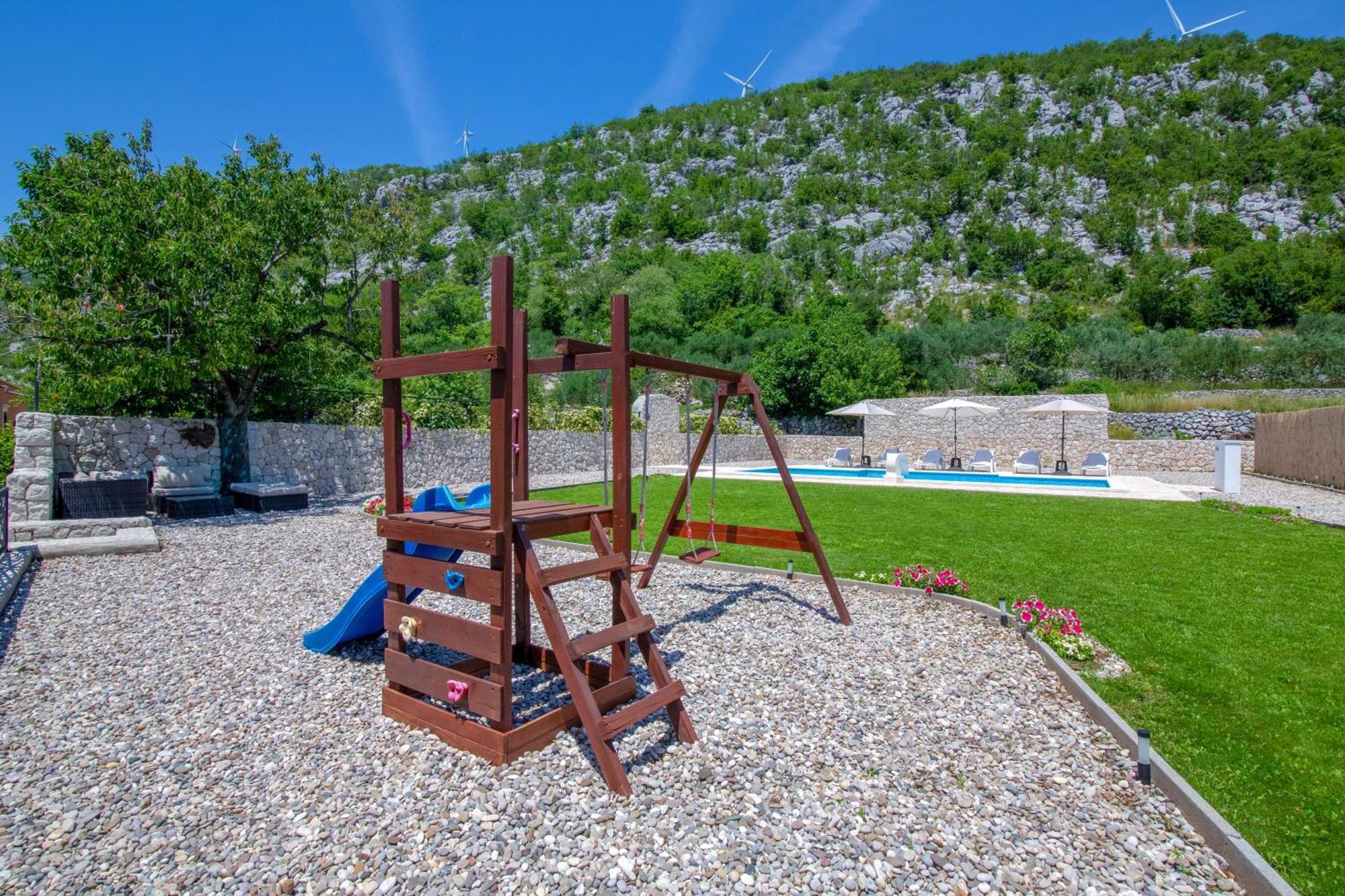 Villa Elin Seoca ภายนอก รูปภาพ